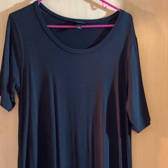 Torrid super soft asymmetrical hemline tunic - Picture 4 of 7